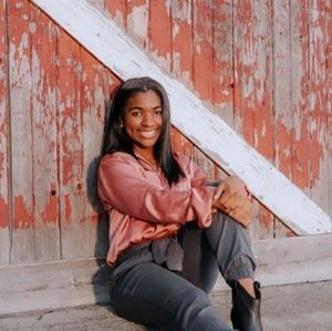 Meet your Posher, Renee